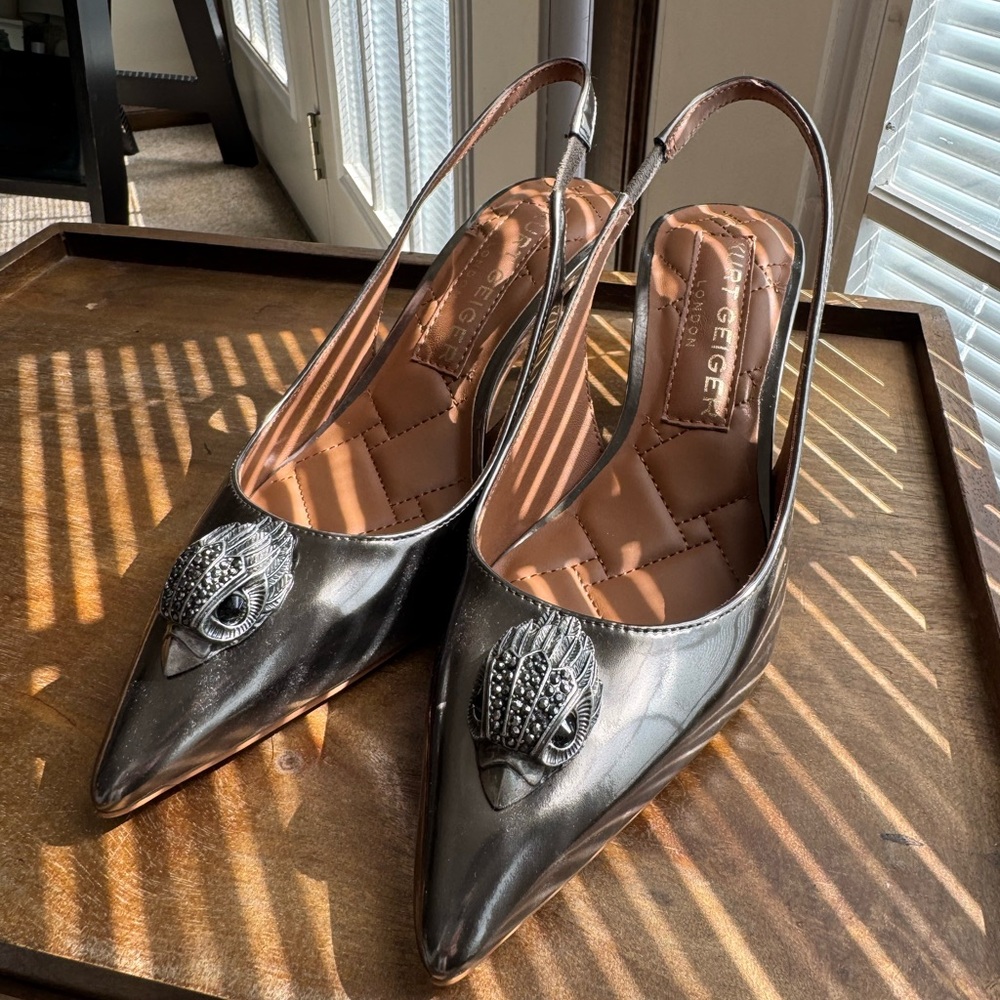 Kurt Geiger Elegant Silver Pointy Toe Slingback Kitten Heels - New without tags